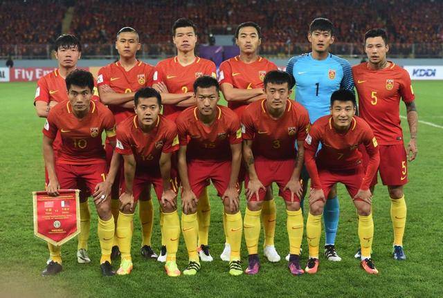 阿方索·戴维斯：本轮欧冠我将迎来复出，不确定是否能上场